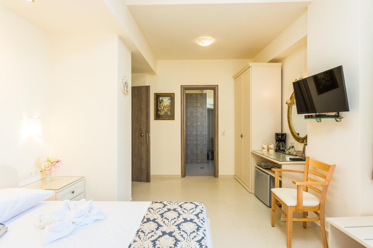 Polyxenia Suites Rethymno Exterior foto